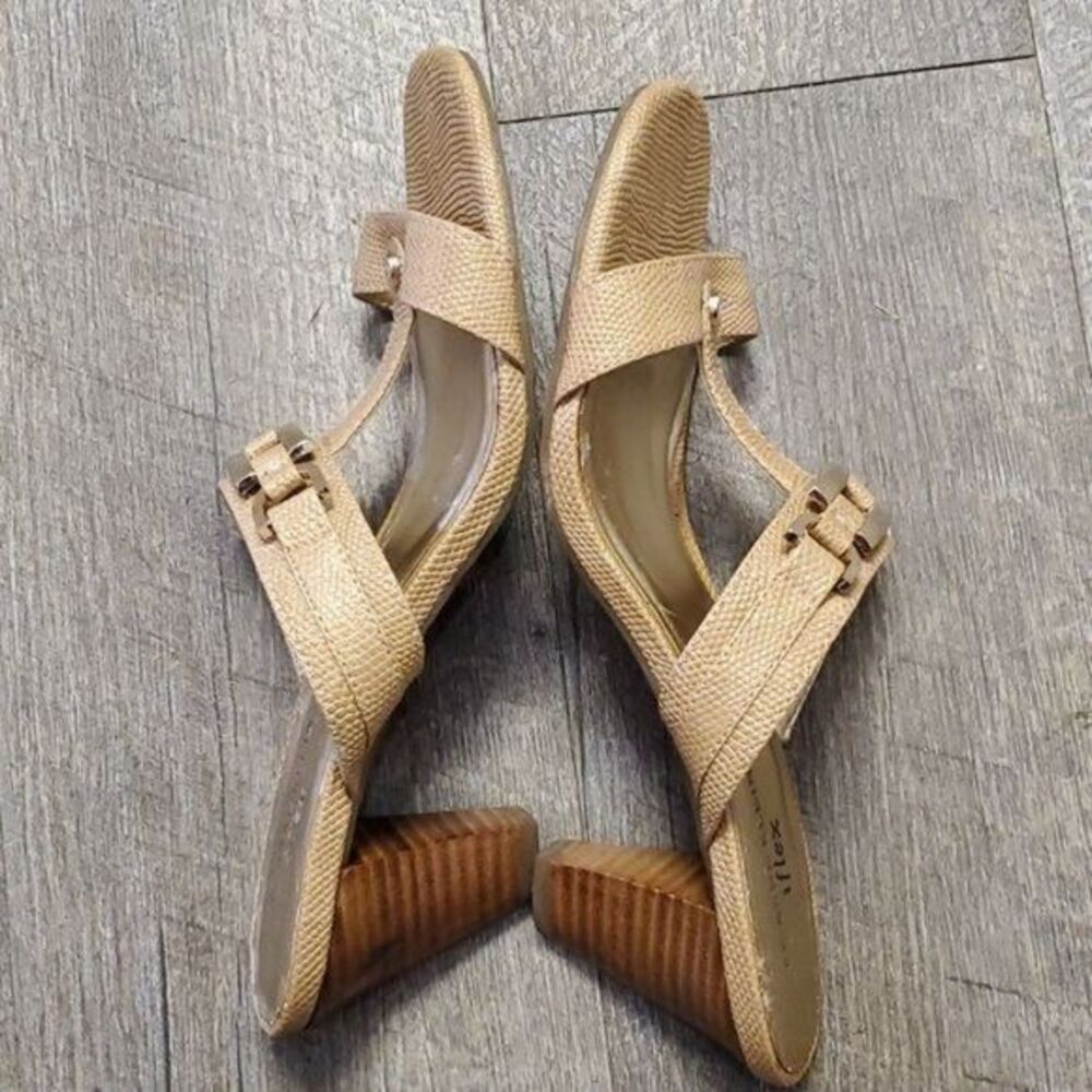 Anne Klein MULES Heels Sandals Shoes GOLD Slip On OPEN TOE Women's WOMAN'S 8 M - Picture 6 of 12